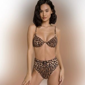GOOD AMERICAN Leopard Show Off Curve Bikini Top SZ 7 (4XL) NWT